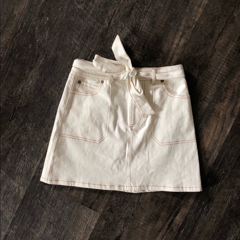 J.O.A white skirt, tie waist - Picture 1 of 3